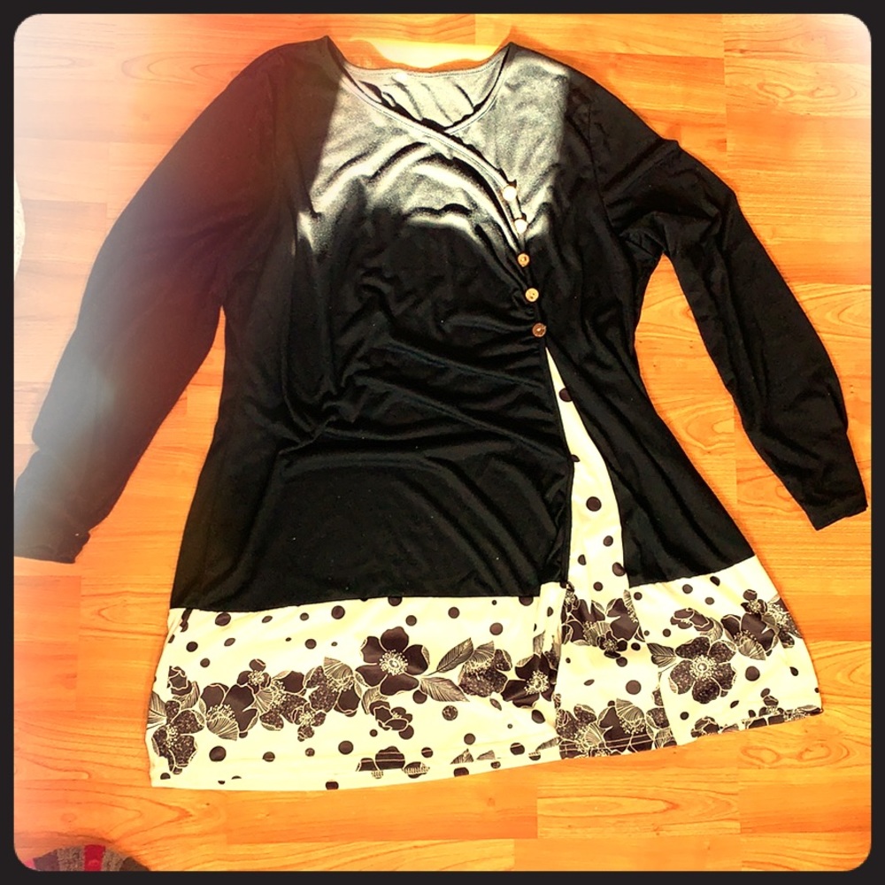 Black and white dressie blouse